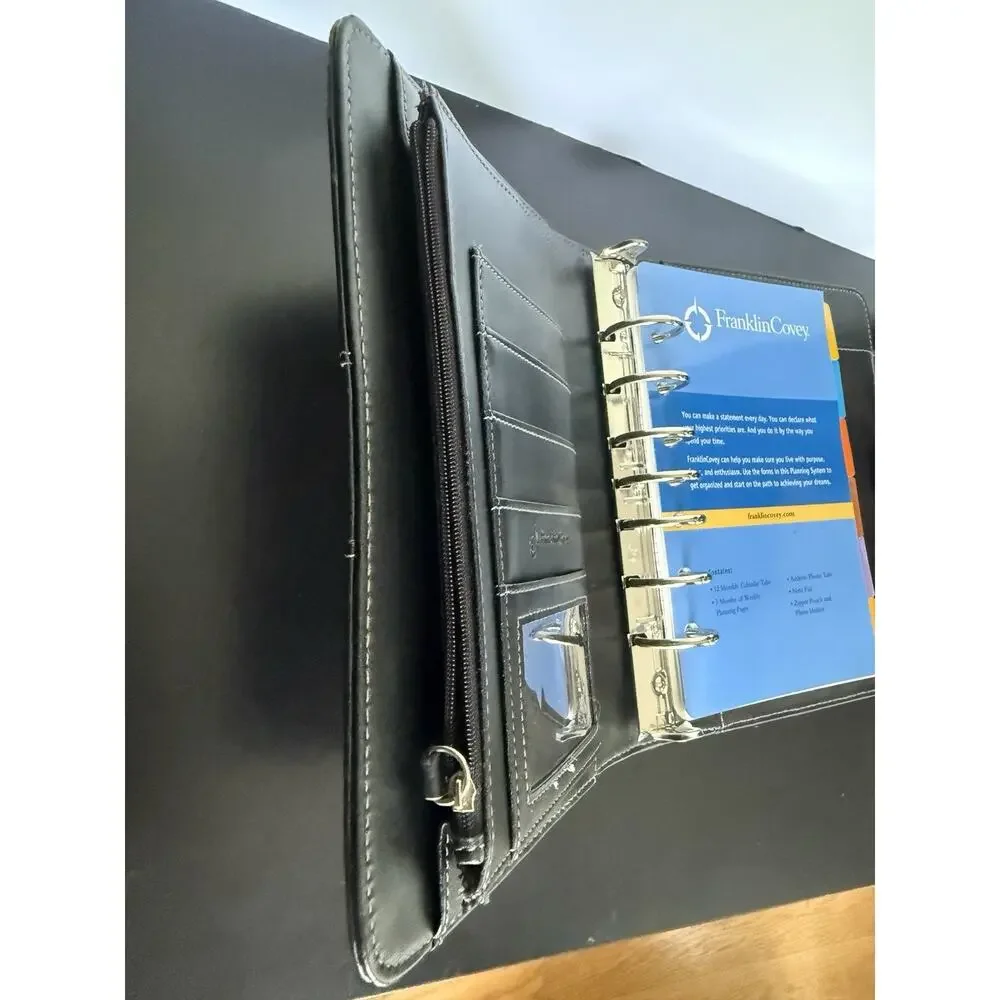 Franklin Covey Classic 7 ring Binder Snap Planner black Fits 5.5x8.5